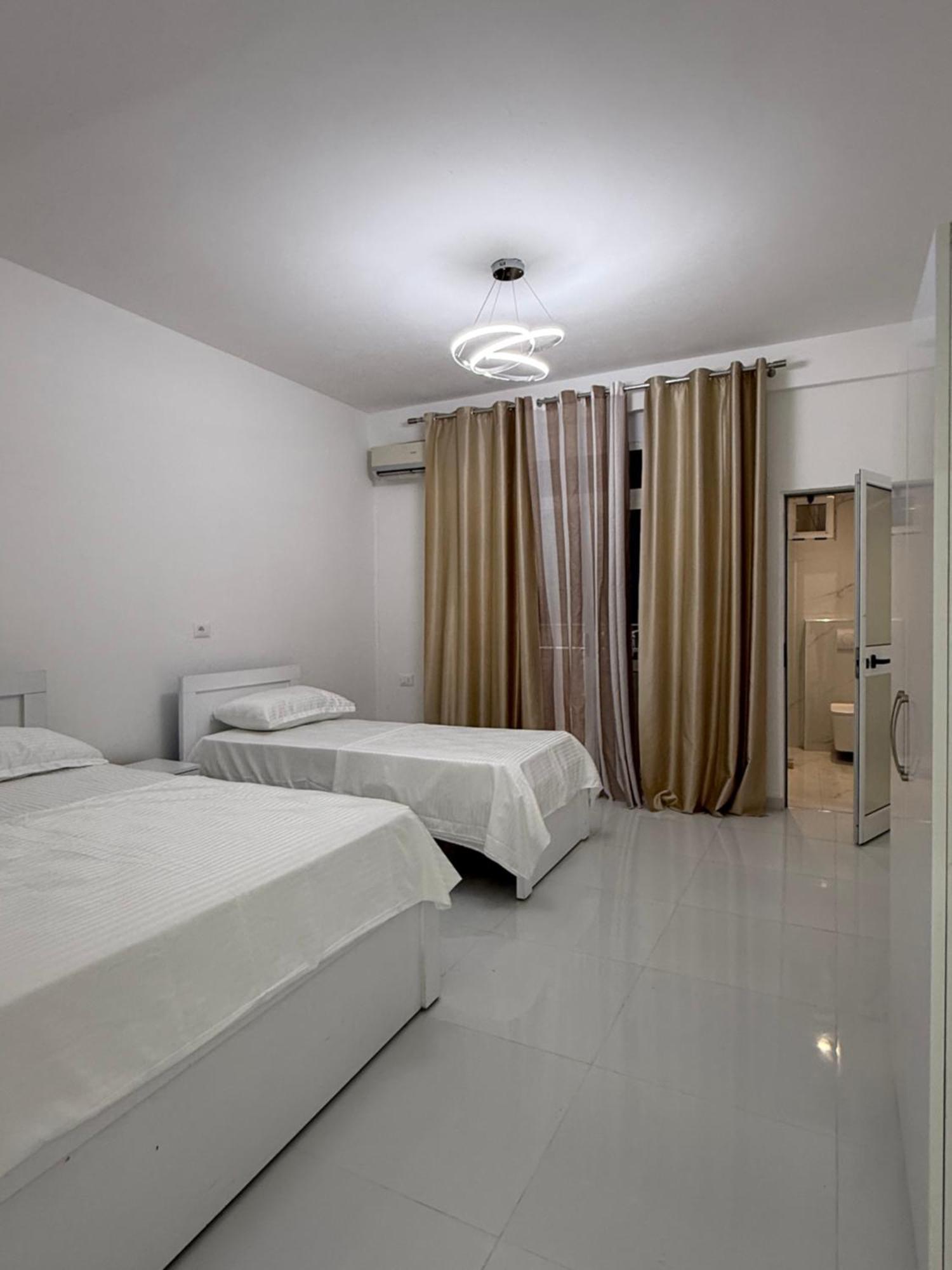 Elio'S Room Durres Ngoại thất bức ảnh