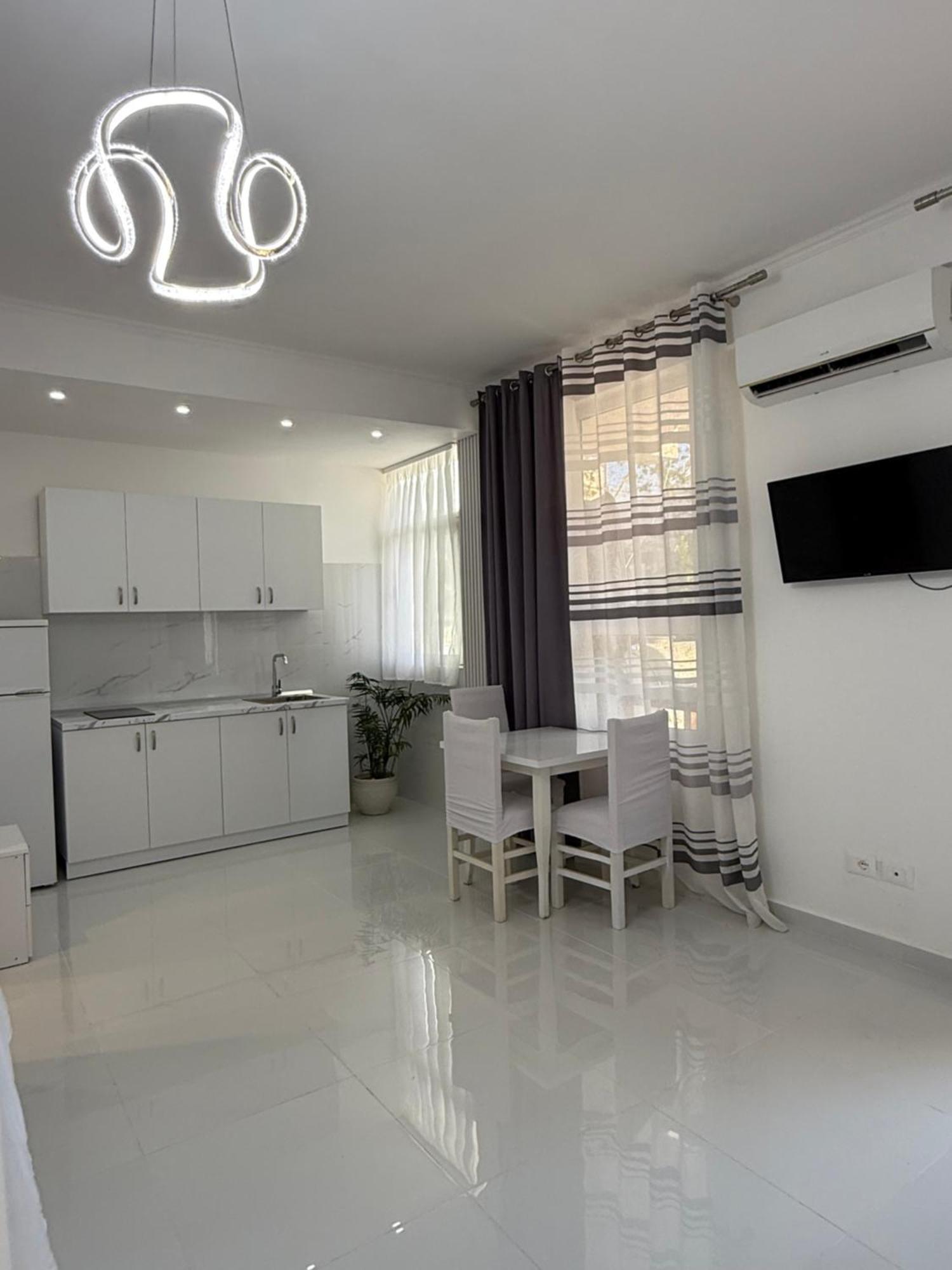 Elio'S Room Durres Ngoại thất bức ảnh